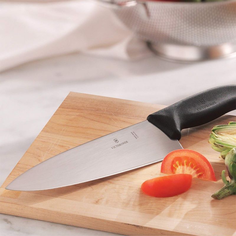 Кухонный нож Victorinox SwissClassic Carving 6.8063.20 черный