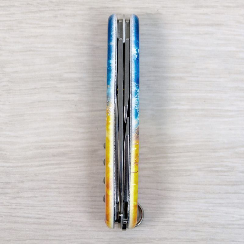 Складной нож Victorinox (Швейцария) из серии Spartan.