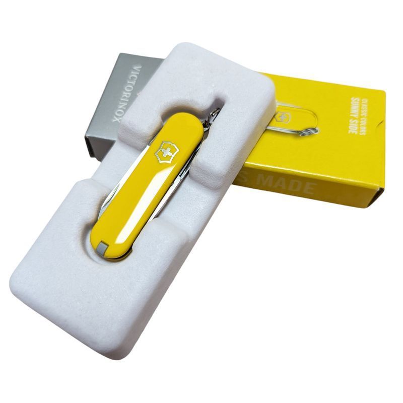 Складаний ніж Victorinox (Швейцарія) із серії Classic SD.