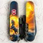 Складаний ніж Victorinox (Швейцарія) із серії Spartan.