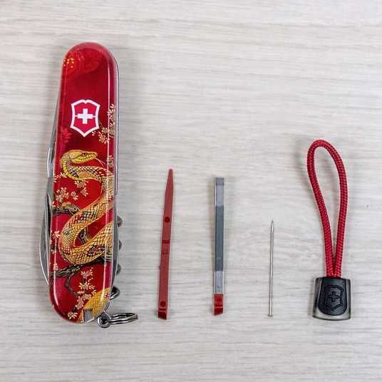 Складной нож Victorinox (Швейцария) из серии Spartan. Артикул