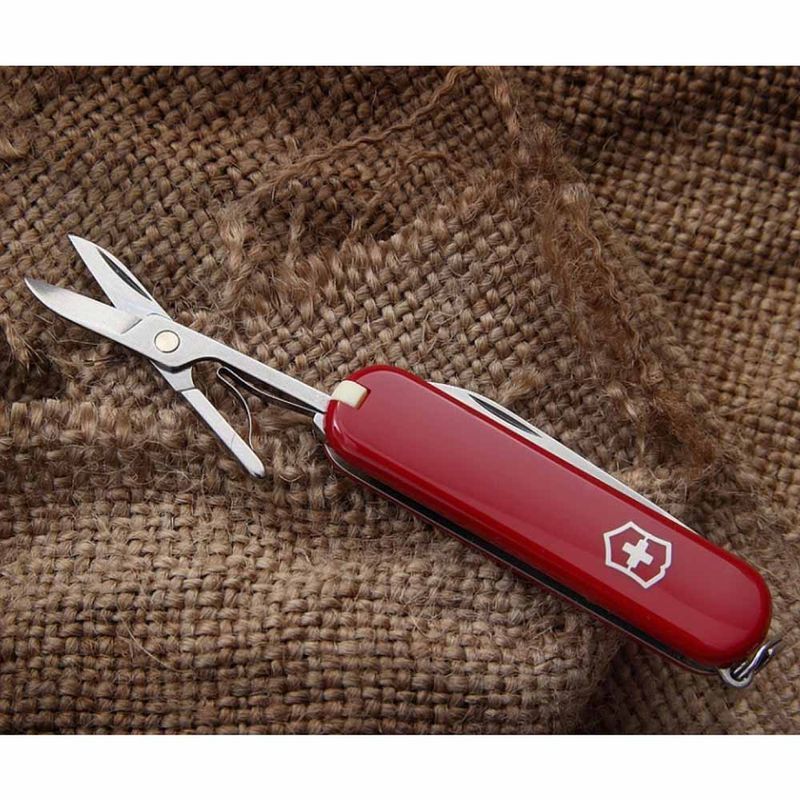 Складной нож Victorinox (Швейцария) из серии Classic SD.