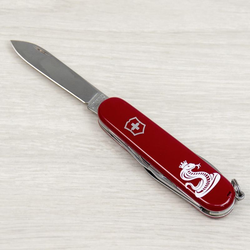 Складаний ніж Victorinox (Швейцарія) із серії Spartan.