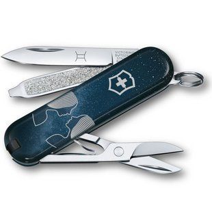 Складаний ніж Victorinox (Швейцарія) із серії Classic SD.