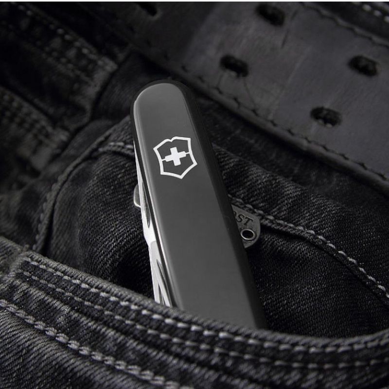Складной нож Victorinox (Швейцария) из серии Recruit.