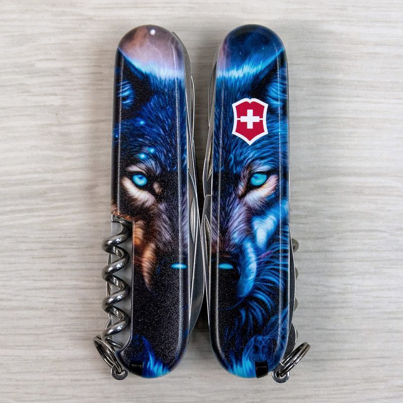 Складной нож Victorinox (Швейцария) из серии Huntsman.