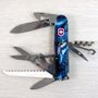 Складной нож Victorinox (Швейцария) из серии Huntsman.