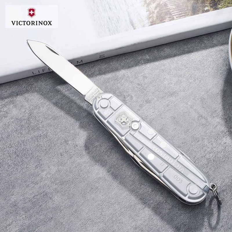 Складаний ніж Victorinox (Швейцарія) із серії Spartan.