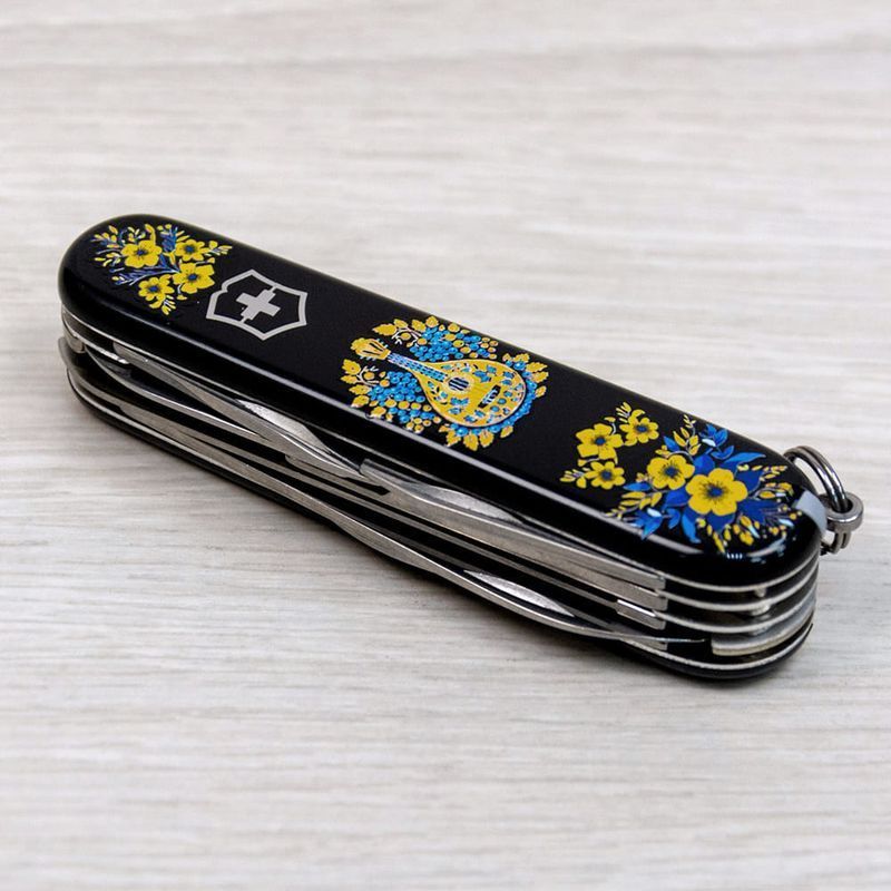 Складной нож Victorinox (Швейцария) из серии Huntsman.
