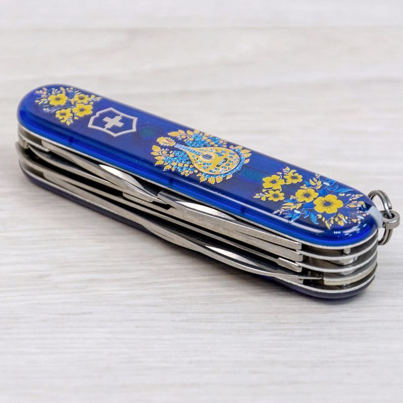 Складной нож Victorinox (Швейцария) из серии Huntsman.