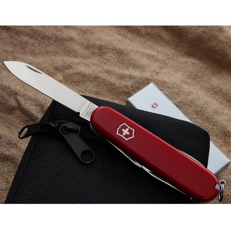 Складаний ніж Victorinox (Швейцарія) із серії Spartan.