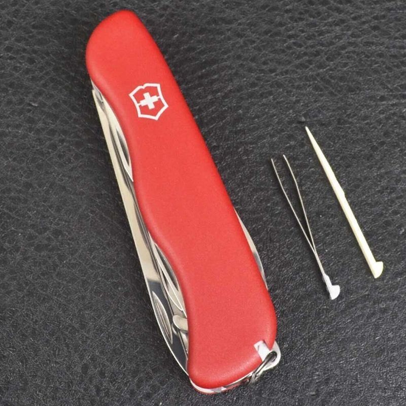 Складаний ніж Victorinox (Швейцарія) із серії Outrider.