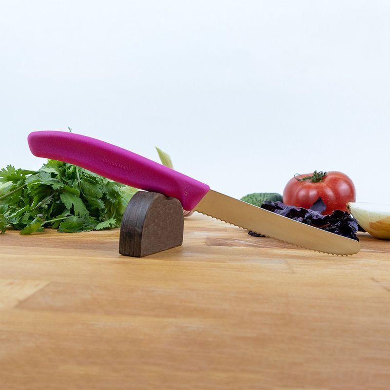 Кухонный нож Victorinox SwissClassic Tomato&Table 6.7836.L115 розовый