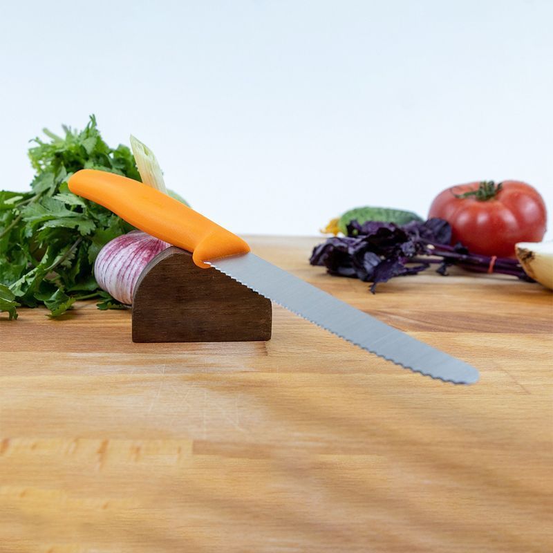 Кухонный нож Victorinox SwissClassic Tomato&Table 6.7836.L119 оранжевый