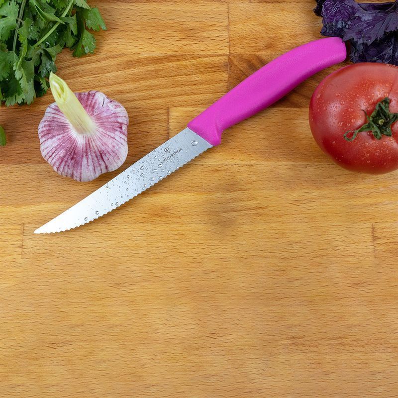 Кухонний ніж Victorinox SwissClassic Steak&Pizza 6.7936.12L5 рожевий