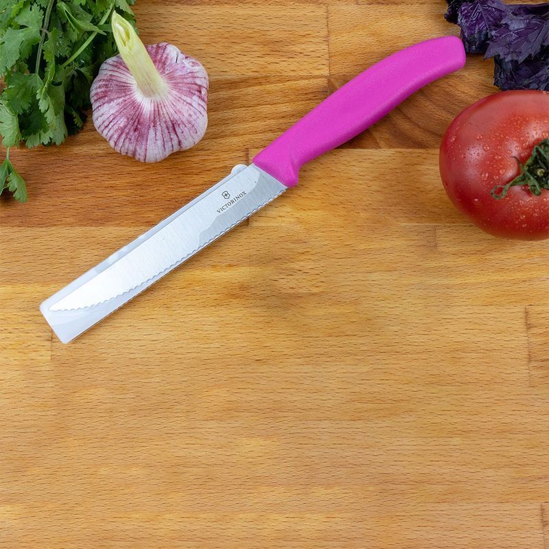 Кухонний ніж Victorinox SwissClassic Steak&Pizza 6.7936.12L5 рожевий