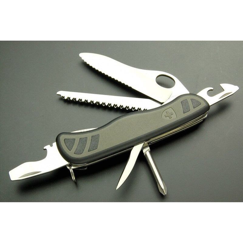 Складной нож Victorinox (Швейцария) из серии Military.