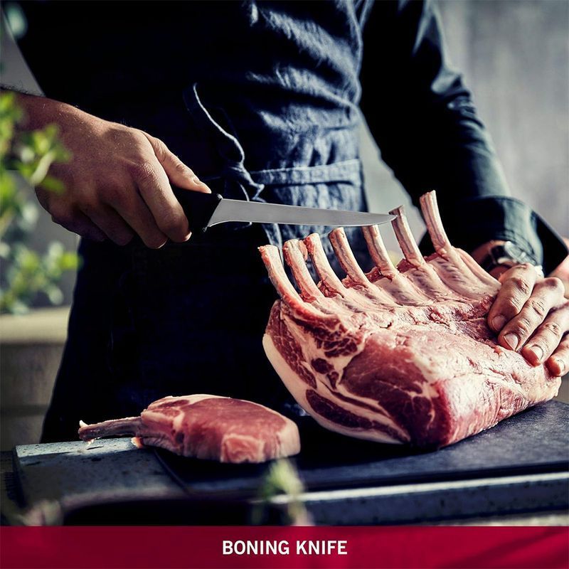 Кухонний ніж Victorinox SwissClassic Boning Flexible 6.8413.15G чорний