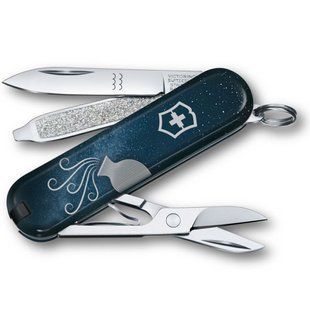 Складаний ніж Victorinox (Швейцарія) із серії Classic SD.