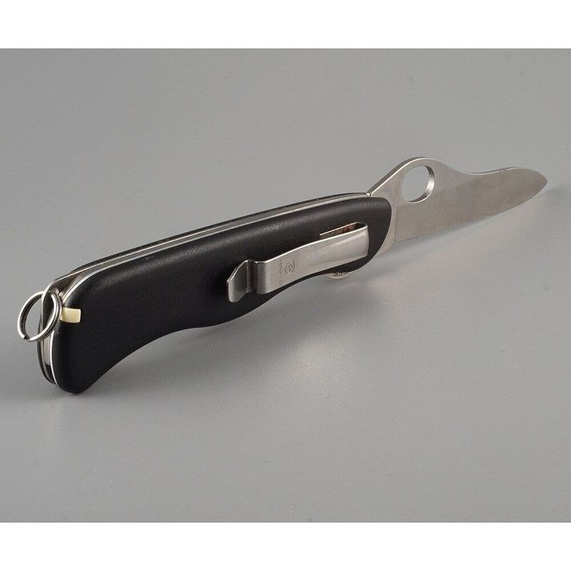 Складной нож Victorinox (Швейцария) из серии Sentinel.